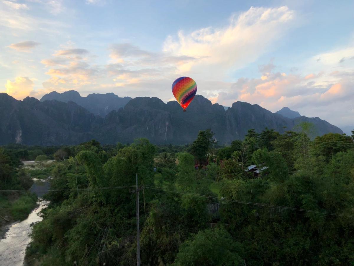 Blue Guesthouse Vang Vieng Dış mekan fotoğraf