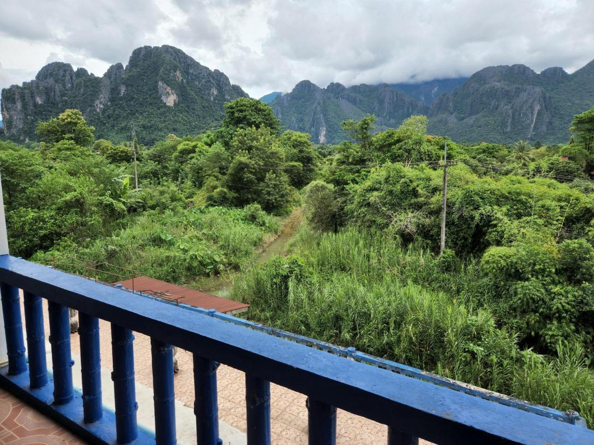 Blue Guesthouse Vang Vieng Dış mekan fotoğraf