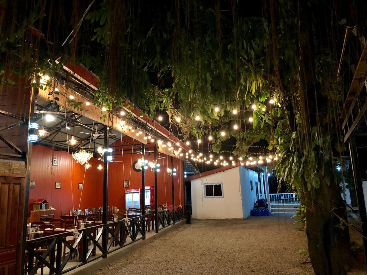 Blue Guesthouse Vang Vieng Dış mekan fotoğraf